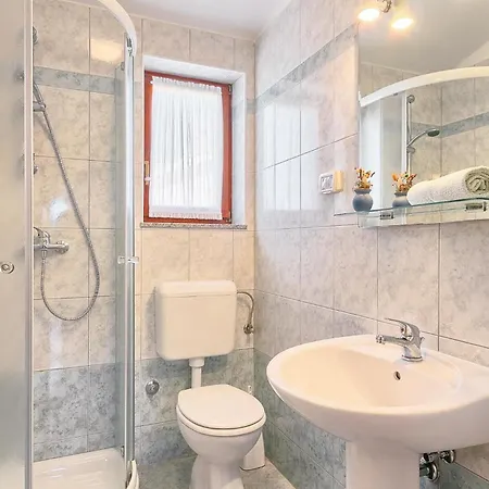 Mala Vala Cr Tatil Evi