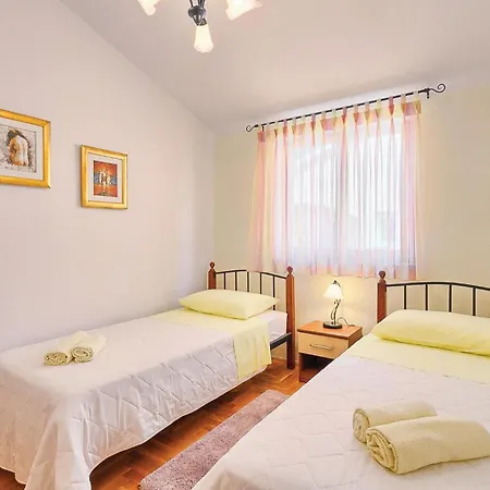 Holiday home Mala Vala Cr